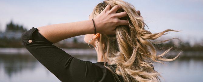 balayage à l'argile sur henné