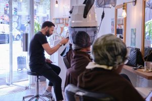 Pose du balayage à l'argile