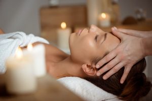 Massage du cuir chevelu