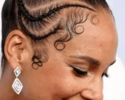 Baby hair sur Alicia Keys